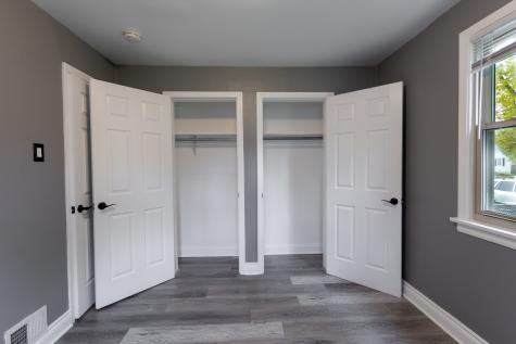 547 East 148th Place Harvey IL 60426