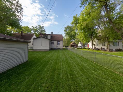 547 East 148th Place Harvey IL 60426