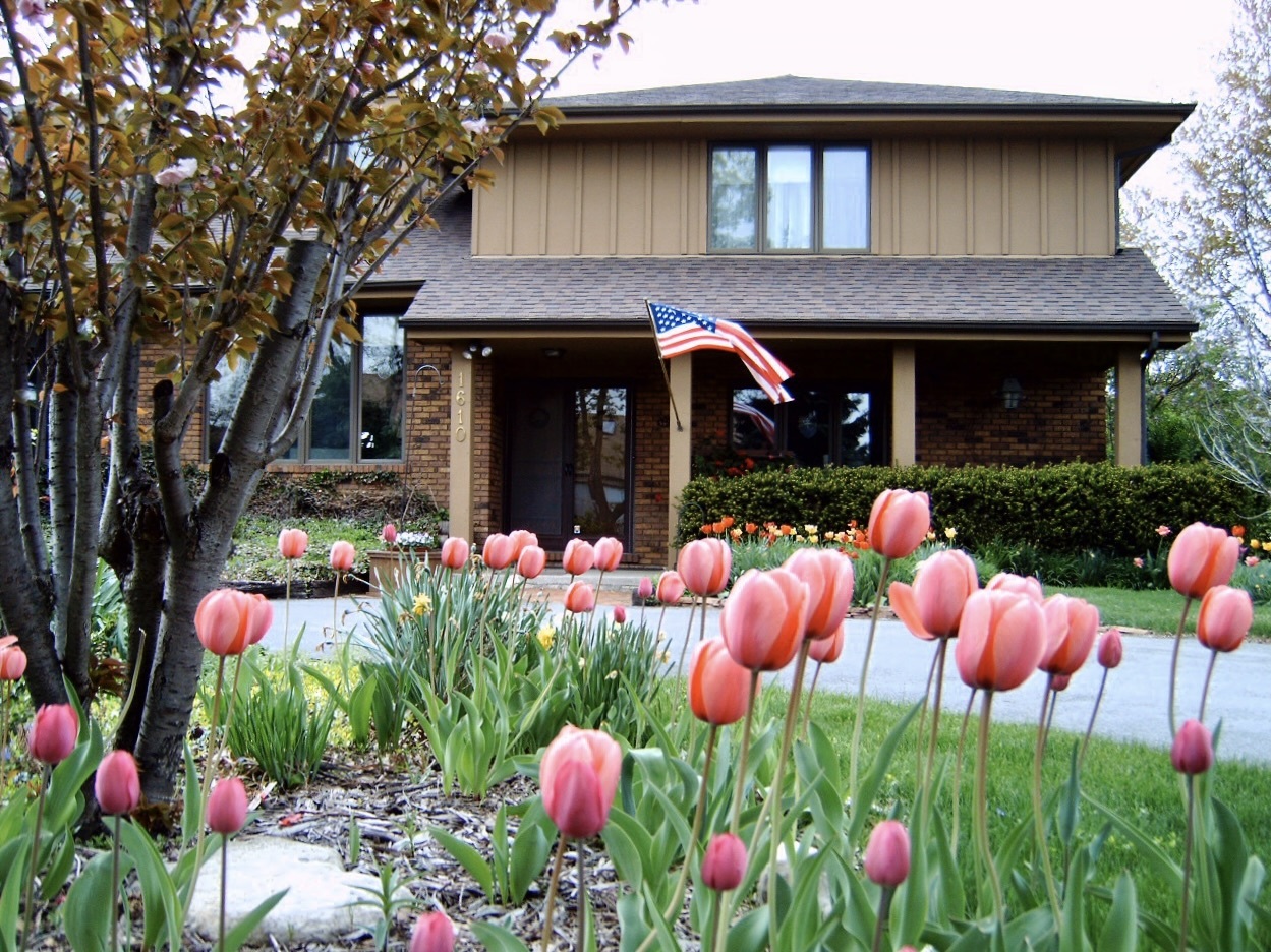 1610 Old Oak Place Darien IL 60561