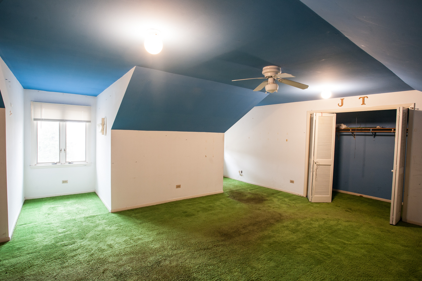 1610 Old Oak Place Darien IL 60561