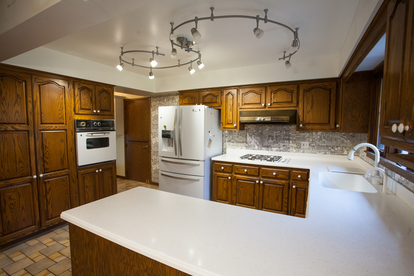 1610 Old Oak Place Darien IL 60561