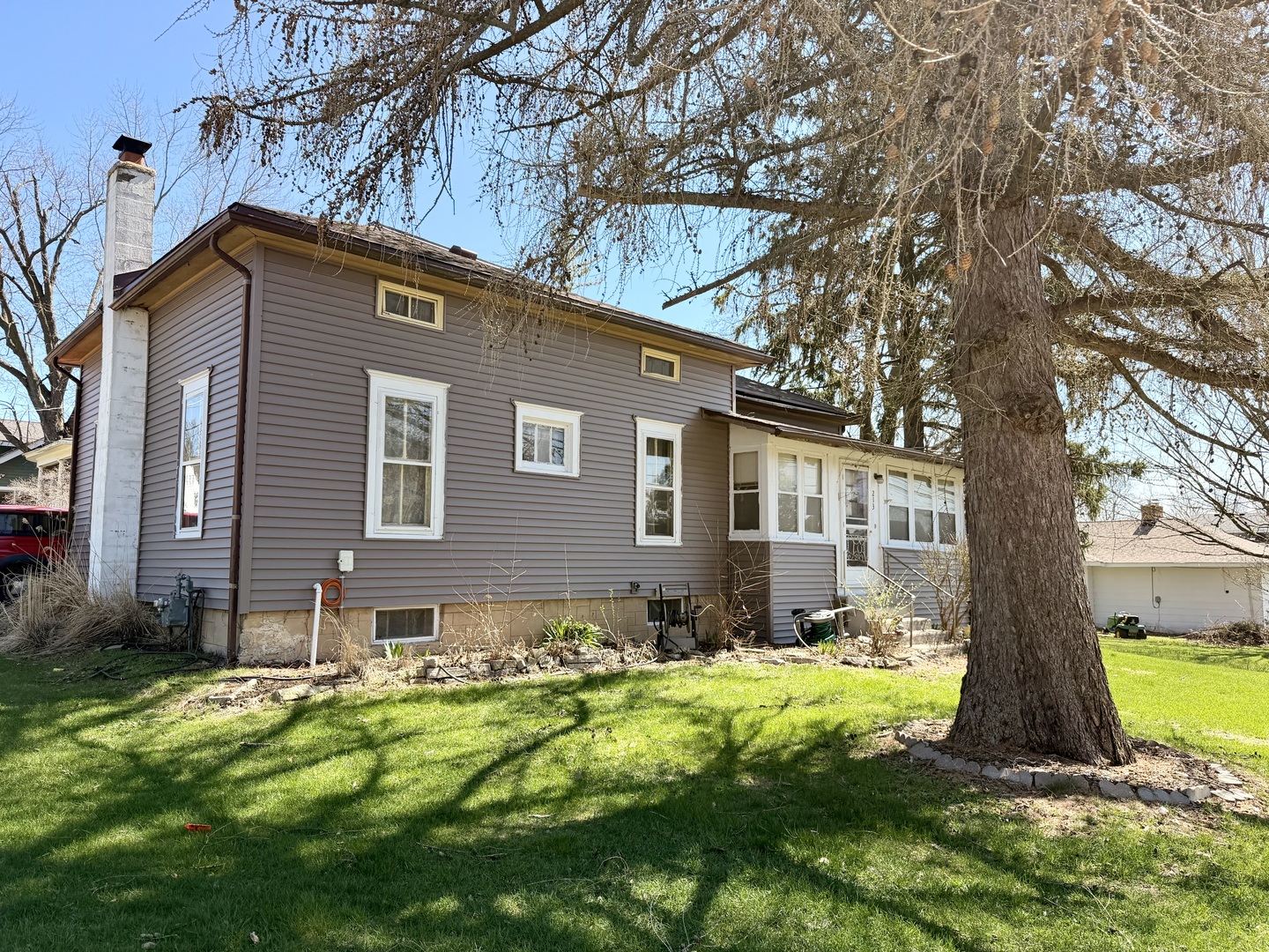 213 North 1st Street Elburn IL 60119