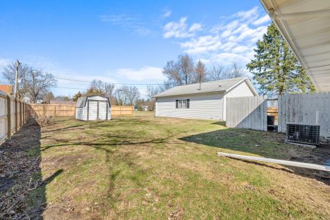 29 West Oak Street Piper City IL 60959