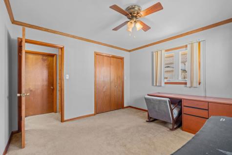 29 West Oak Street Piper City IL 60959