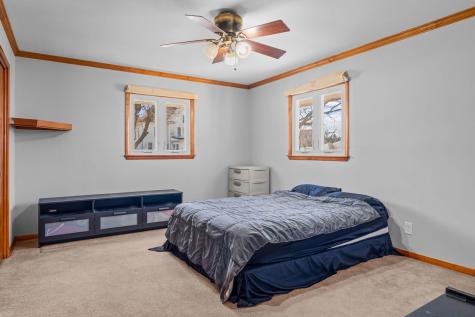 29 West Oak Street Piper City IL 60959