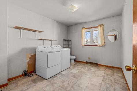 29 West Oak Street Piper City IL 60959