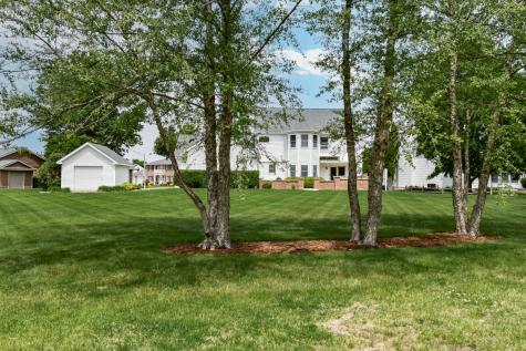 1816 Cardinal Court Pontiac IL 61764