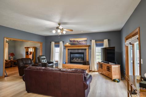 1816 Cardinal Court Pontiac IL 61764
