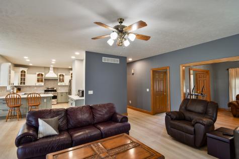 1816 Cardinal Court Pontiac IL 61764