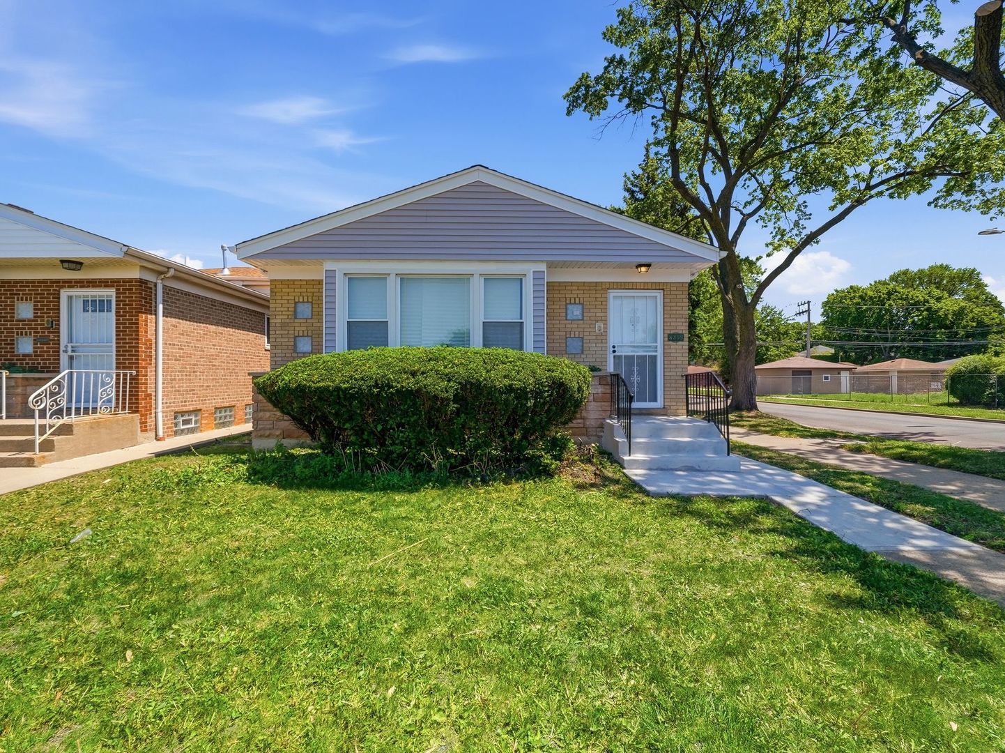 8359 South State Street Chicago IL 60619