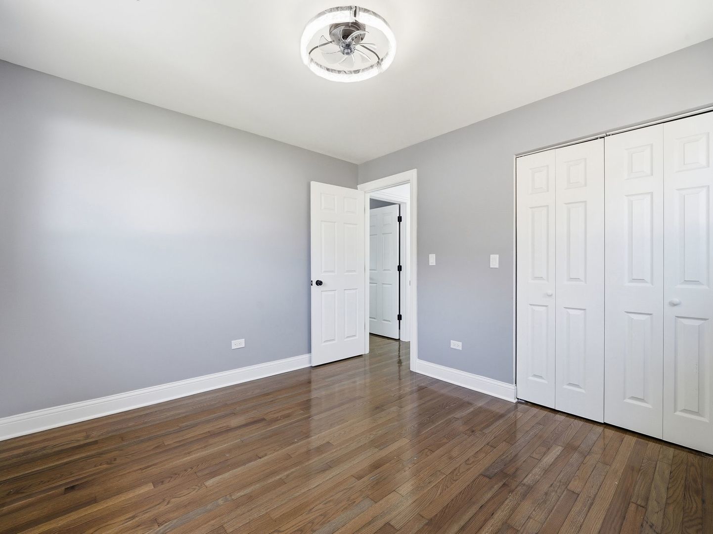8359 South State Street Chicago IL 60619