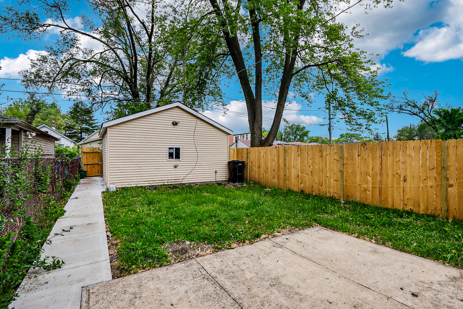337 West 106th Place Chicago IL 60628
