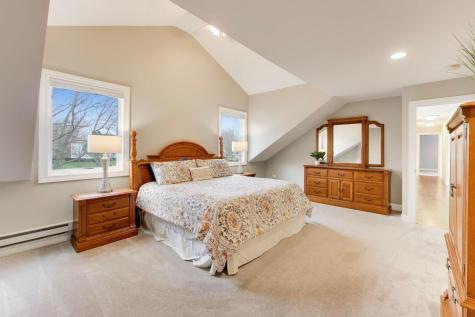1604 Pleasant Court Libertyville IL 60048