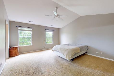214 Cassidy Lane Elgin IL 60124