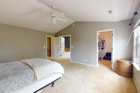 214 Cassidy Lane Elgin IL 60124