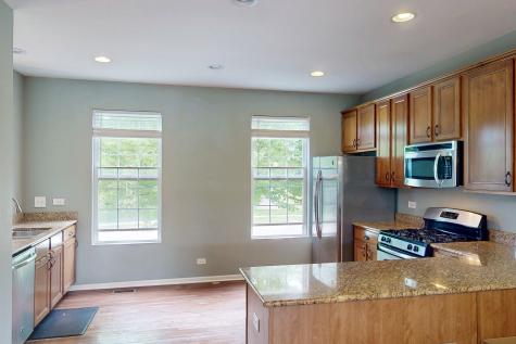 214 Cassidy Lane Elgin IL 60124