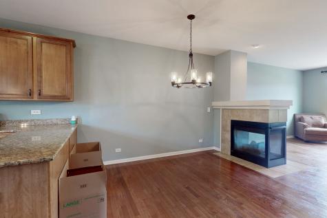 214 Cassidy Lane Elgin IL 60124