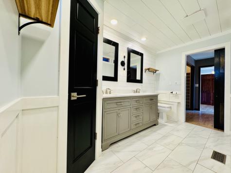 725 Old Orchard Drive Benton IL 62812