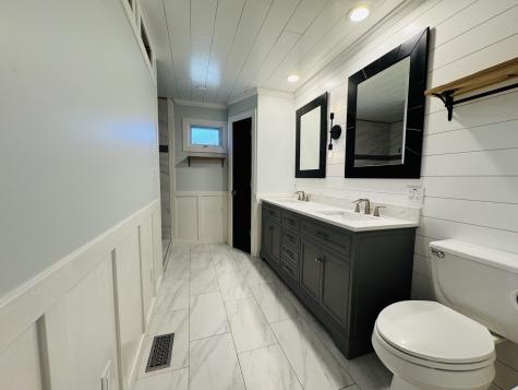 725 Old Orchard Drive Benton IL 62812