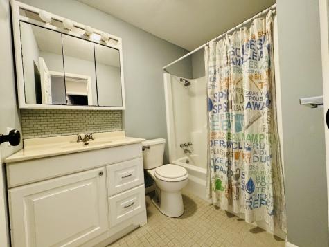 725 Old Orchard Drive Benton IL 62812