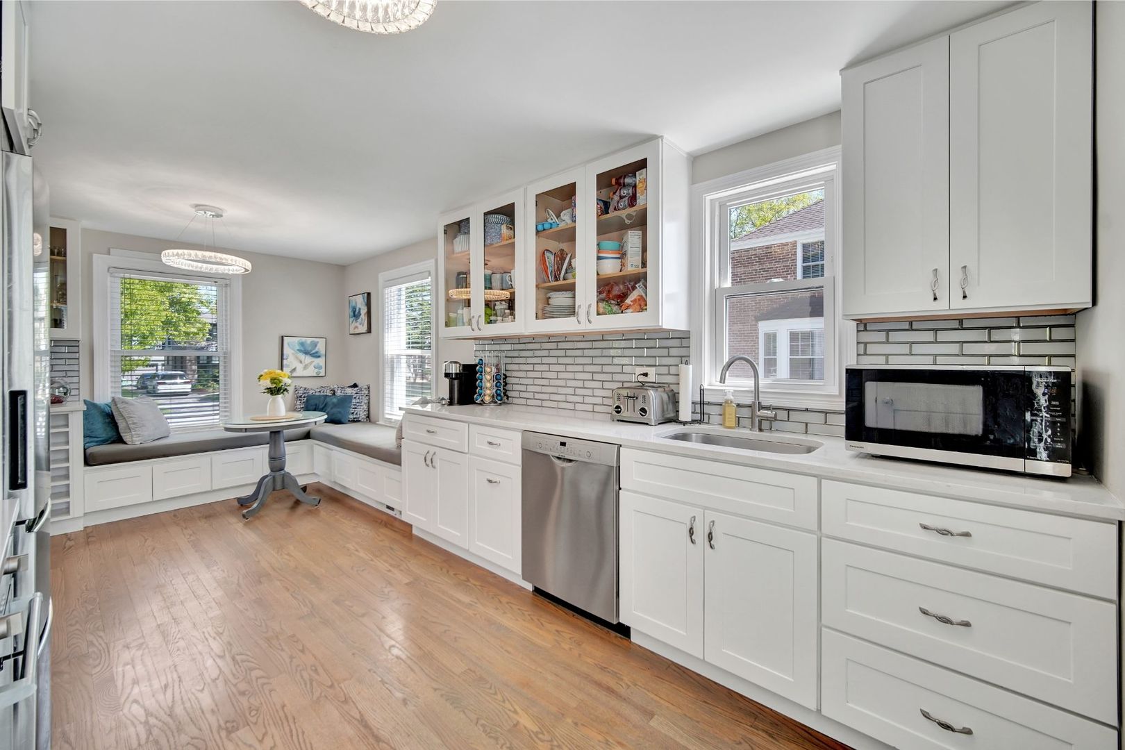 6 Iroquois Drive Clarendon Hills IL 60514
