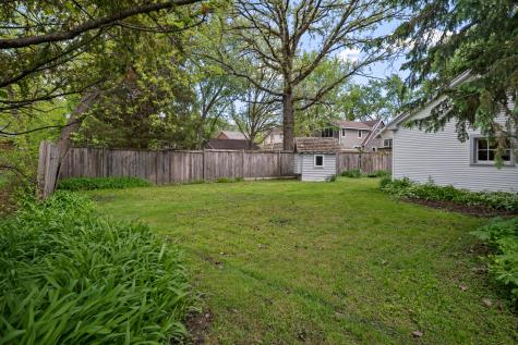 204 Parkview Road Riverside IL 60546