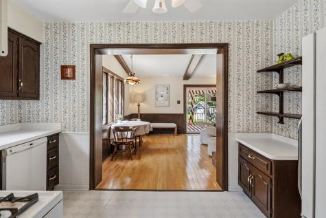 204 Parkview Road Riverside IL 60546