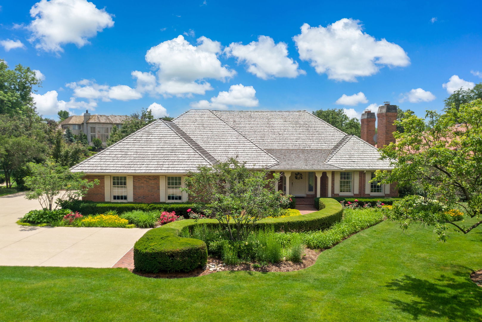 2016 Midwest Club Parkway Oak Brook IL 60523