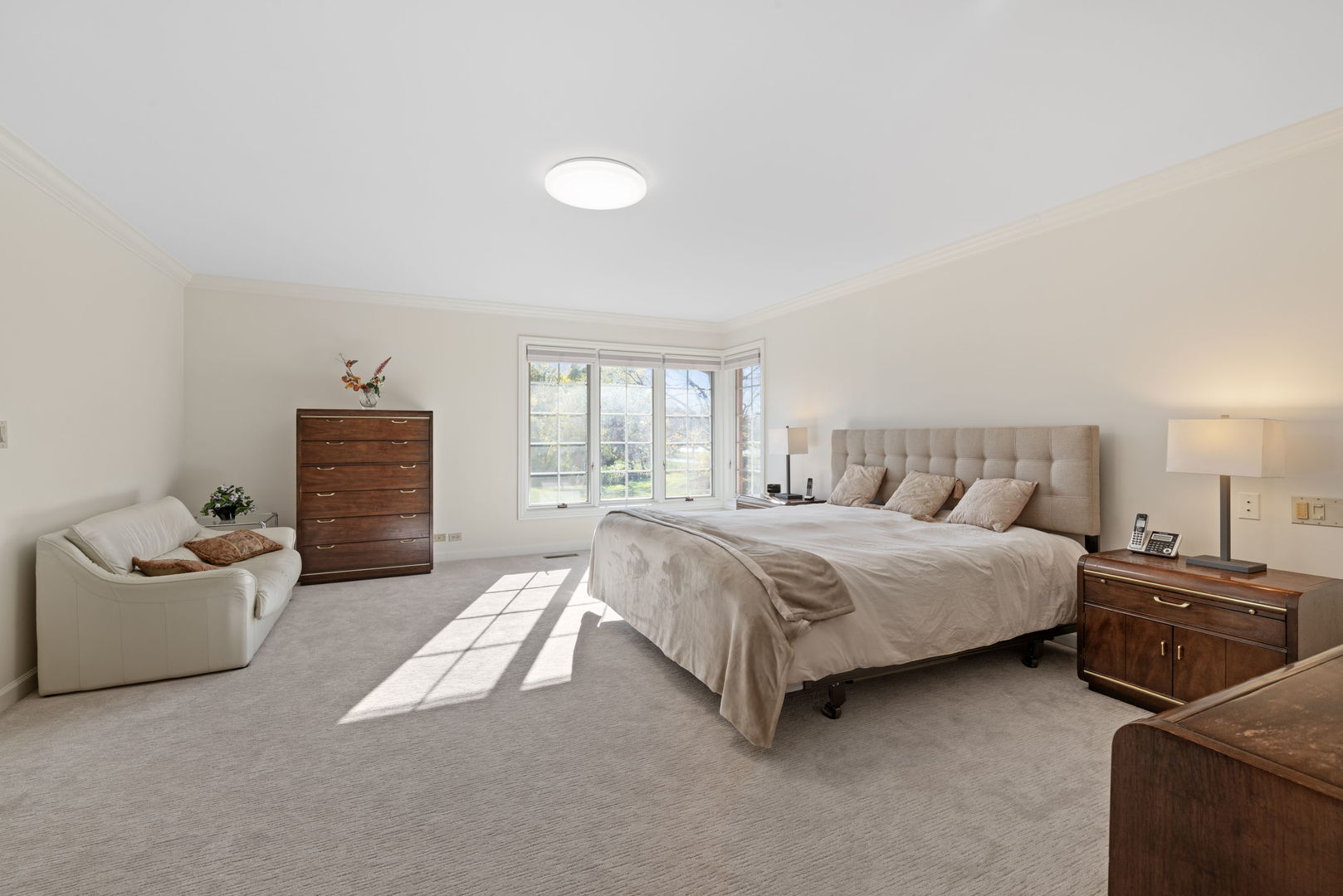 2016 Midwest Club Parkway Oak Brook IL 60523