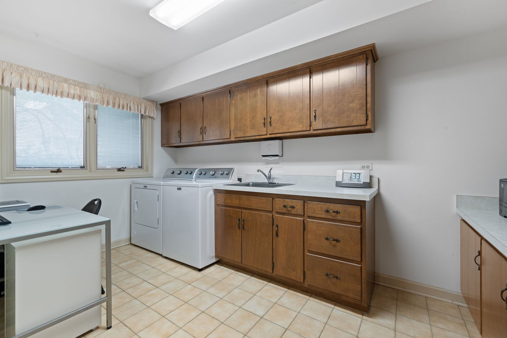 2016 Midwest Club Parkway Oak Brook IL 60523