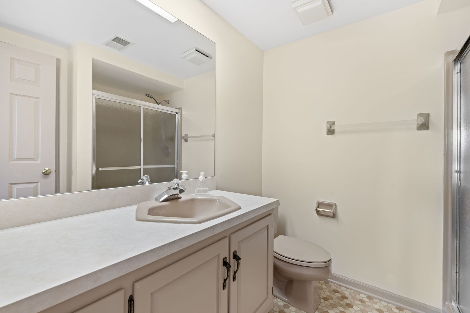 2016 Midwest Club Parkway Oak Brook IL 60523