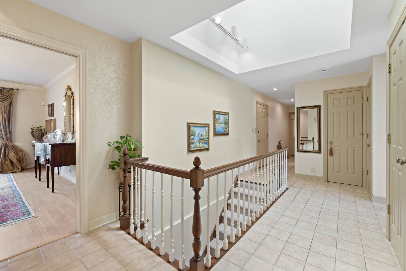 2016 Midwest Club Parkway Oak Brook IL 60523