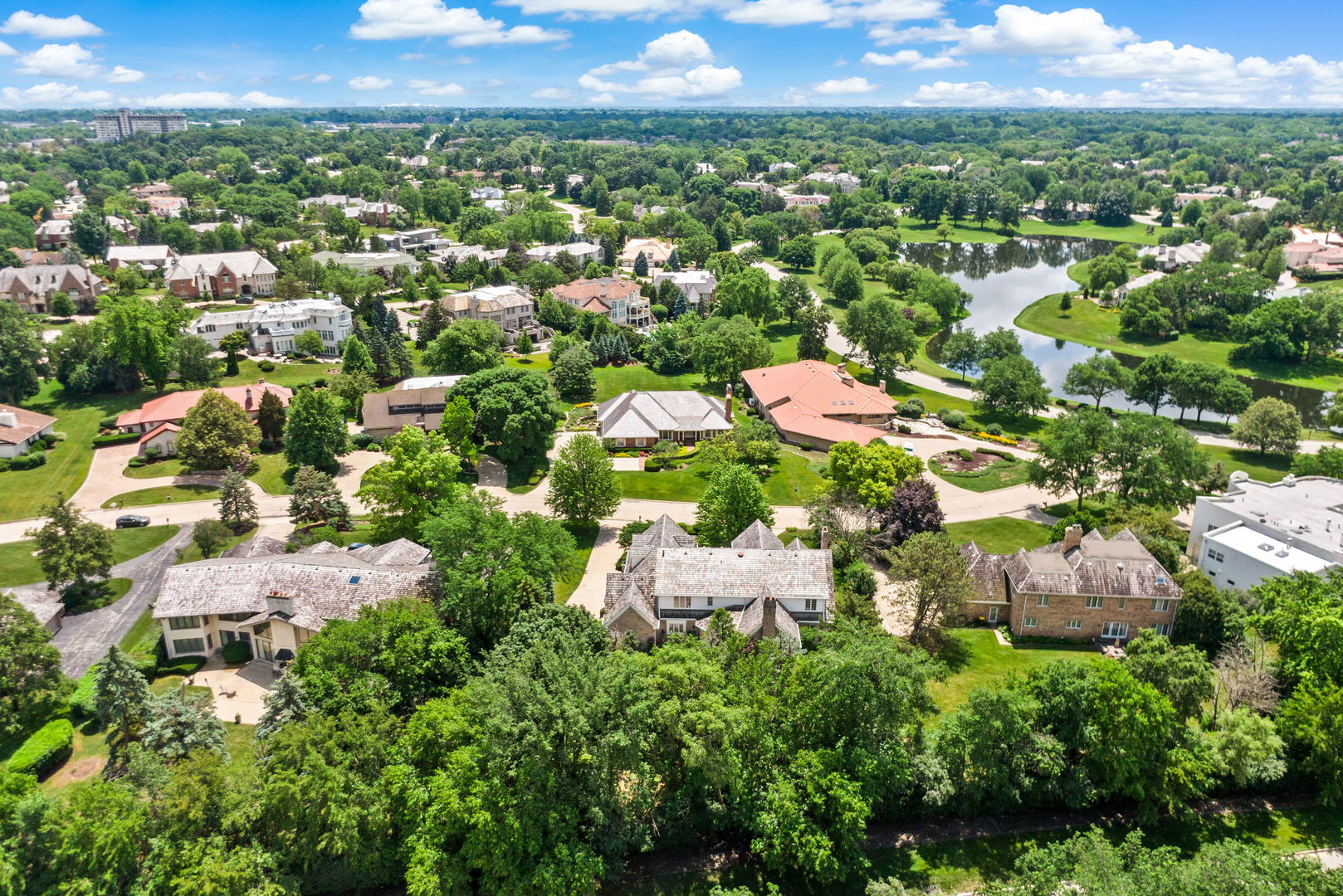 2016 Midwest Club Parkway Oak Brook IL 60523