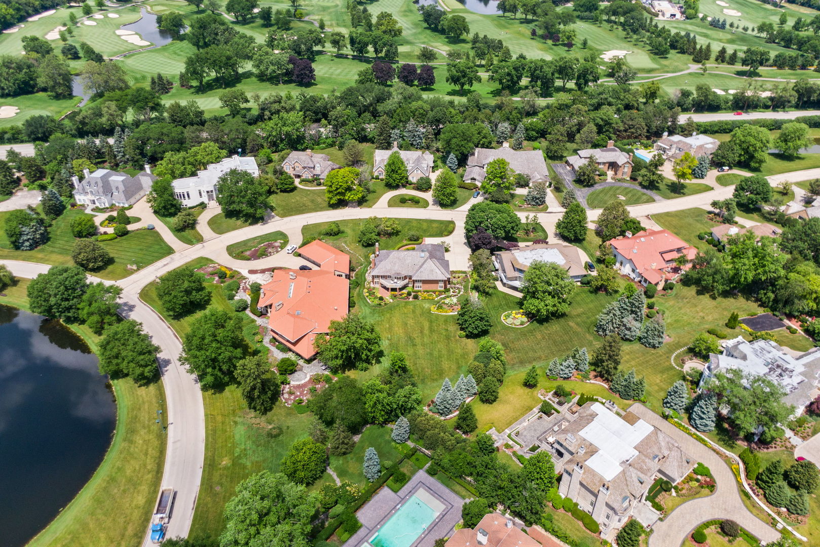 2016 Midwest Club Parkway Oak Brook IL 60523