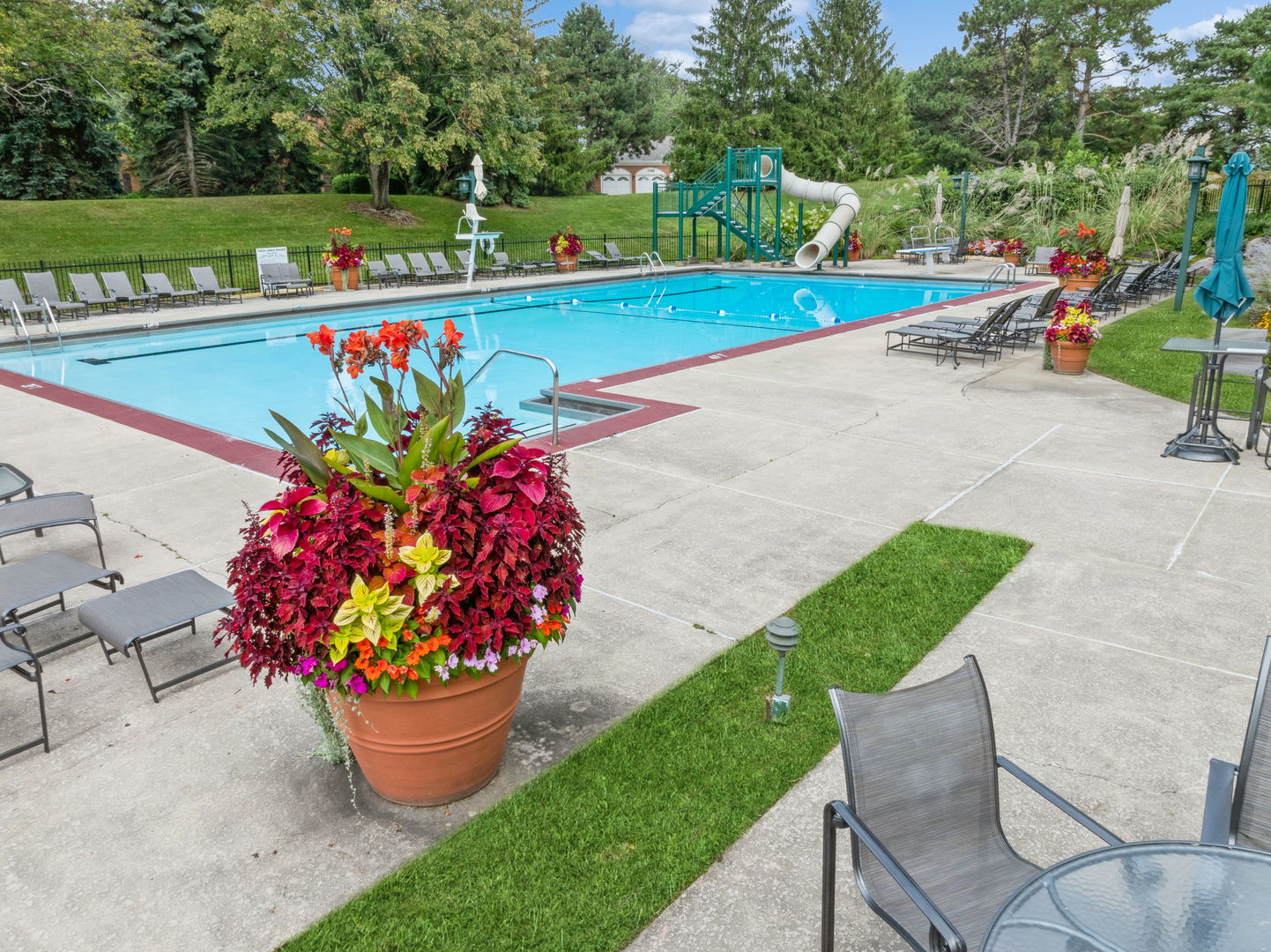 2016 Midwest Club Parkway Oak Brook IL 60523