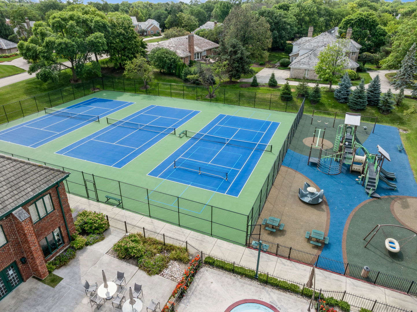 2016 Midwest Club Parkway Oak Brook IL 60523