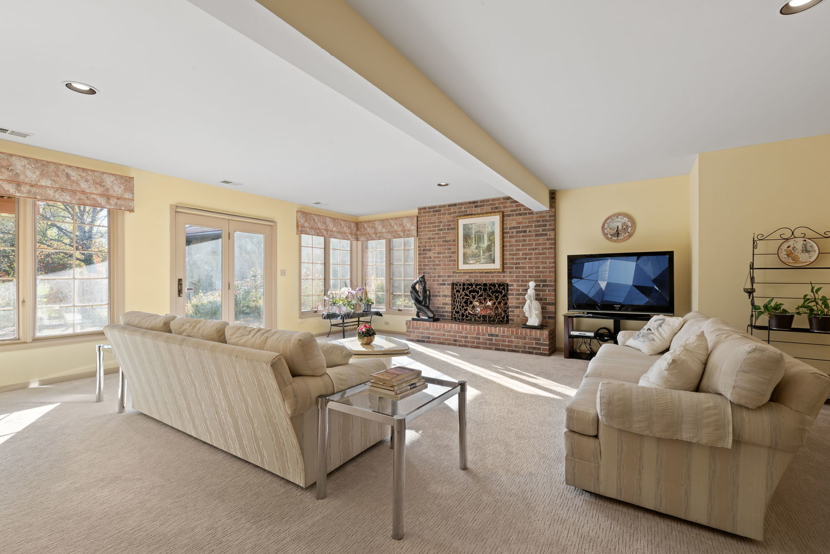 2016 Midwest Club Parkway Oak Brook IL 60523