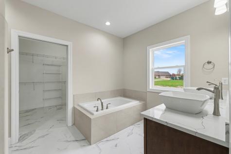 3020 Beringer Circle Urbana IL 61802