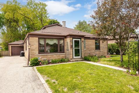 493 East Palatine Road Palatine IL 60074