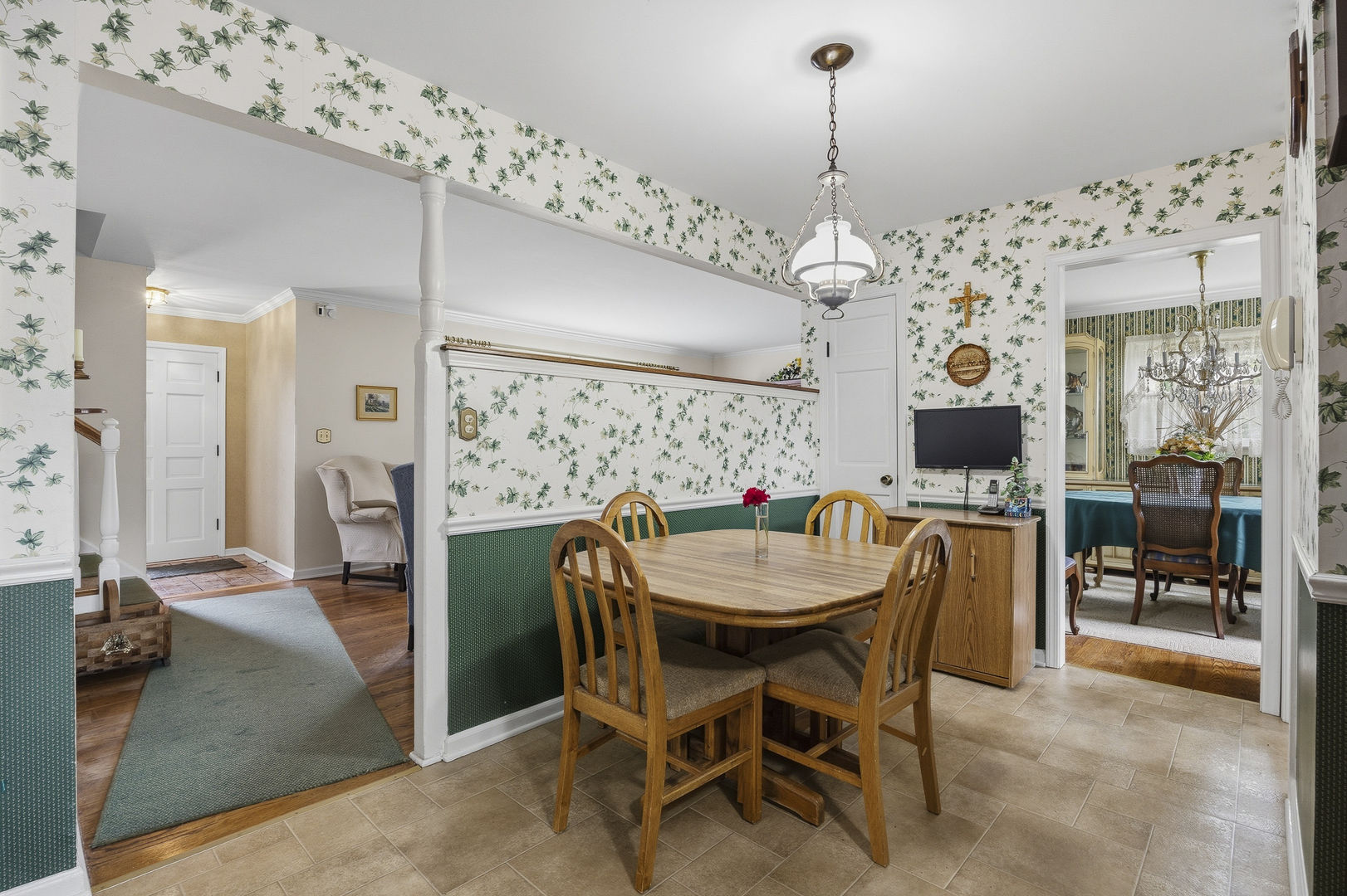 27W231 Bolles Avenue Winfield IL 60190
