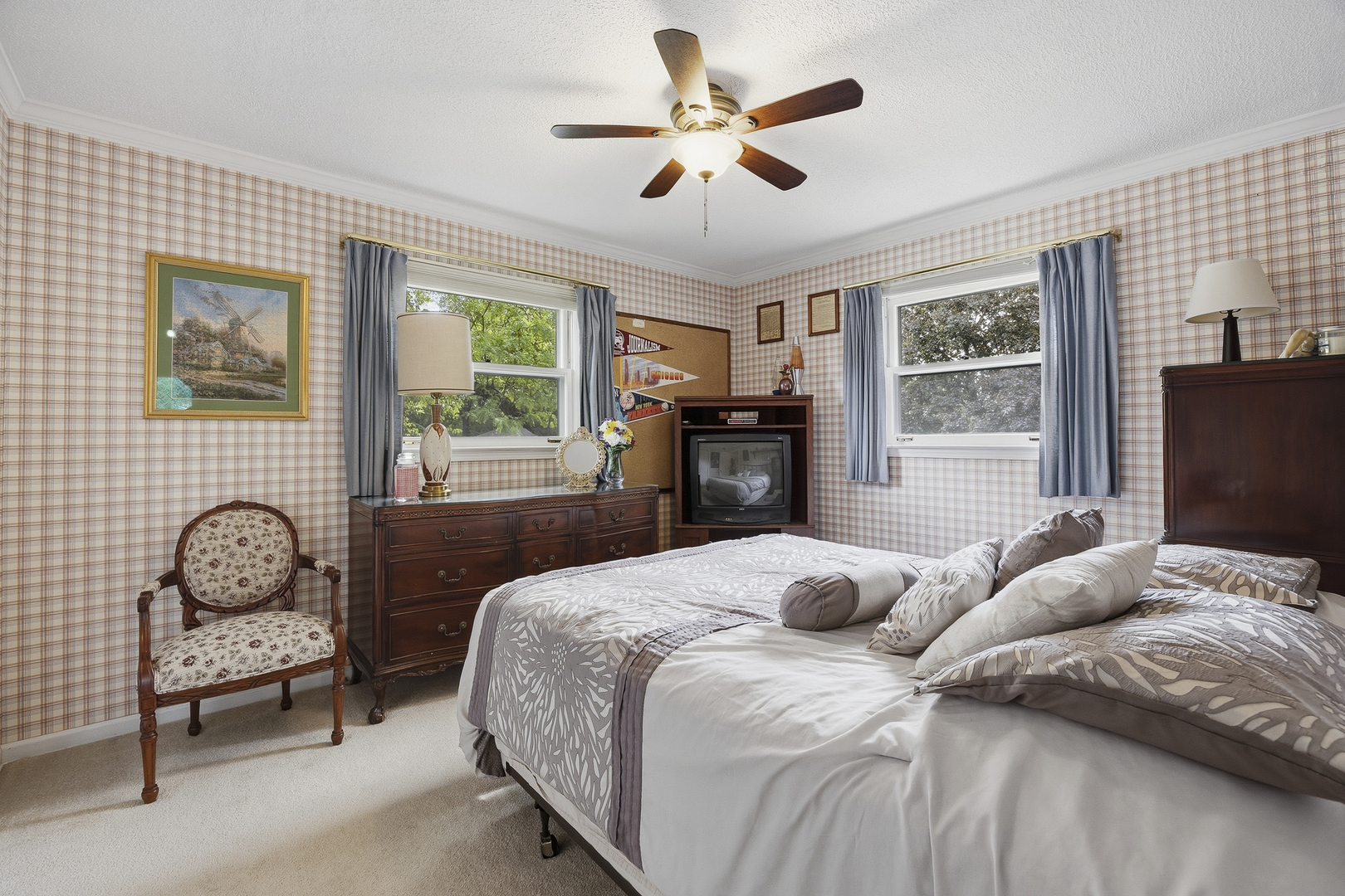 27W231 Bolles Avenue Winfield IL 60190