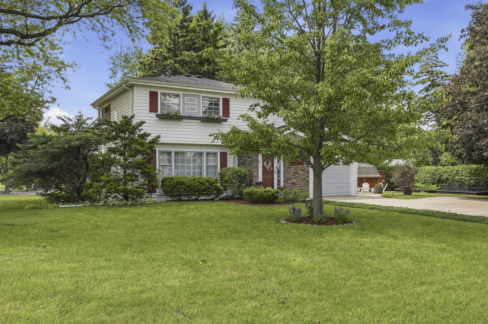 27W231 Bolles Avenue Winfield IL 60190