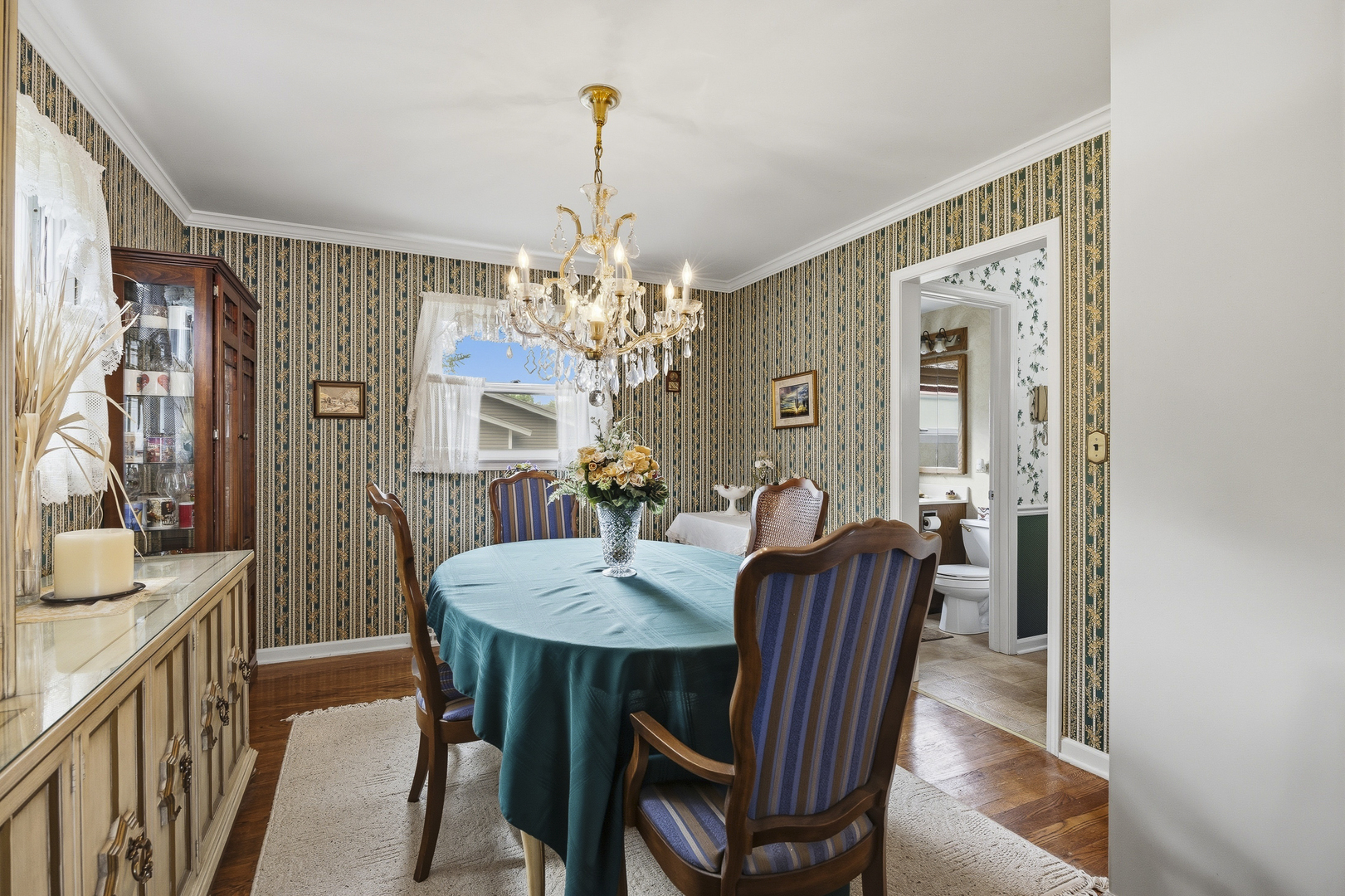 27W231 Bolles Avenue Winfield IL 60190