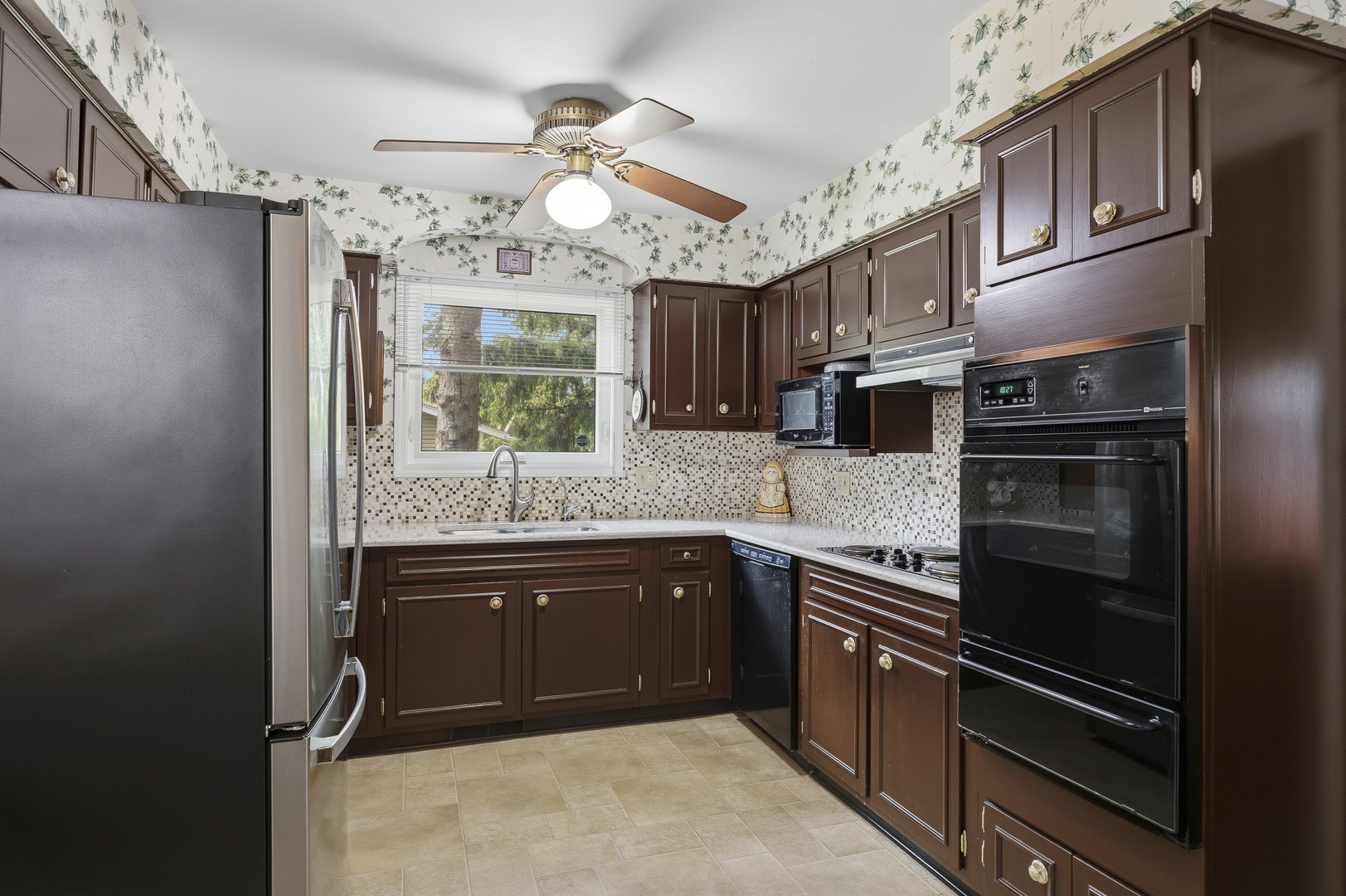 27W231 Bolles Avenue Winfield IL 60190