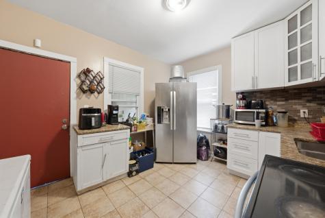 442 West 117th Street Chicago IL 60628