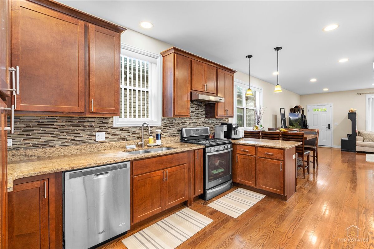 3300 South Western Avenue Chicago IL 60608