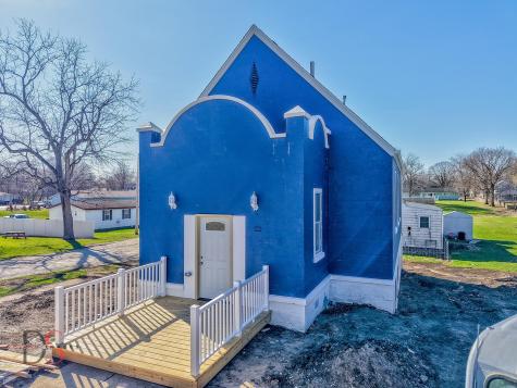 130 West Scott Street Seneca IL 61360