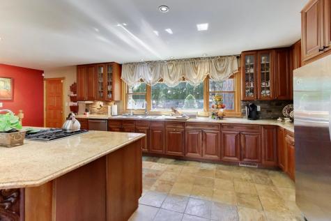 26811 North Oakdale Lane Mundelein IL 60060