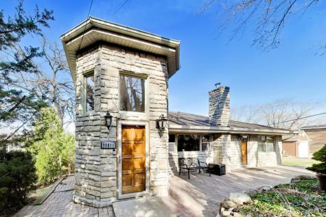 26811 North Oakdale Lane Mundelein IL 60060