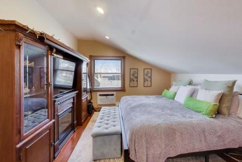 26811 North Oakdale Lane Mundelein IL 60060